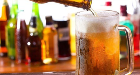 alcool sostanza nociva per cani e gatti